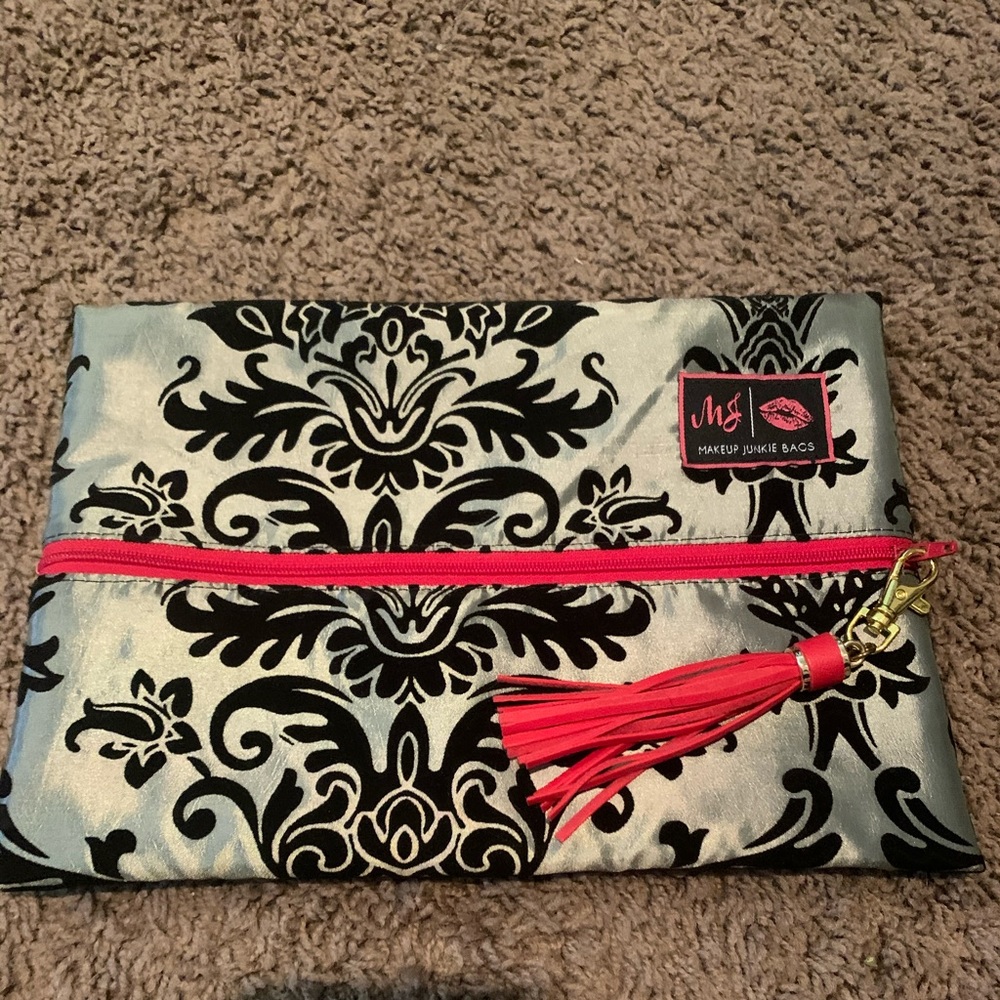 COPY - Makeup Junkie Bag Medium